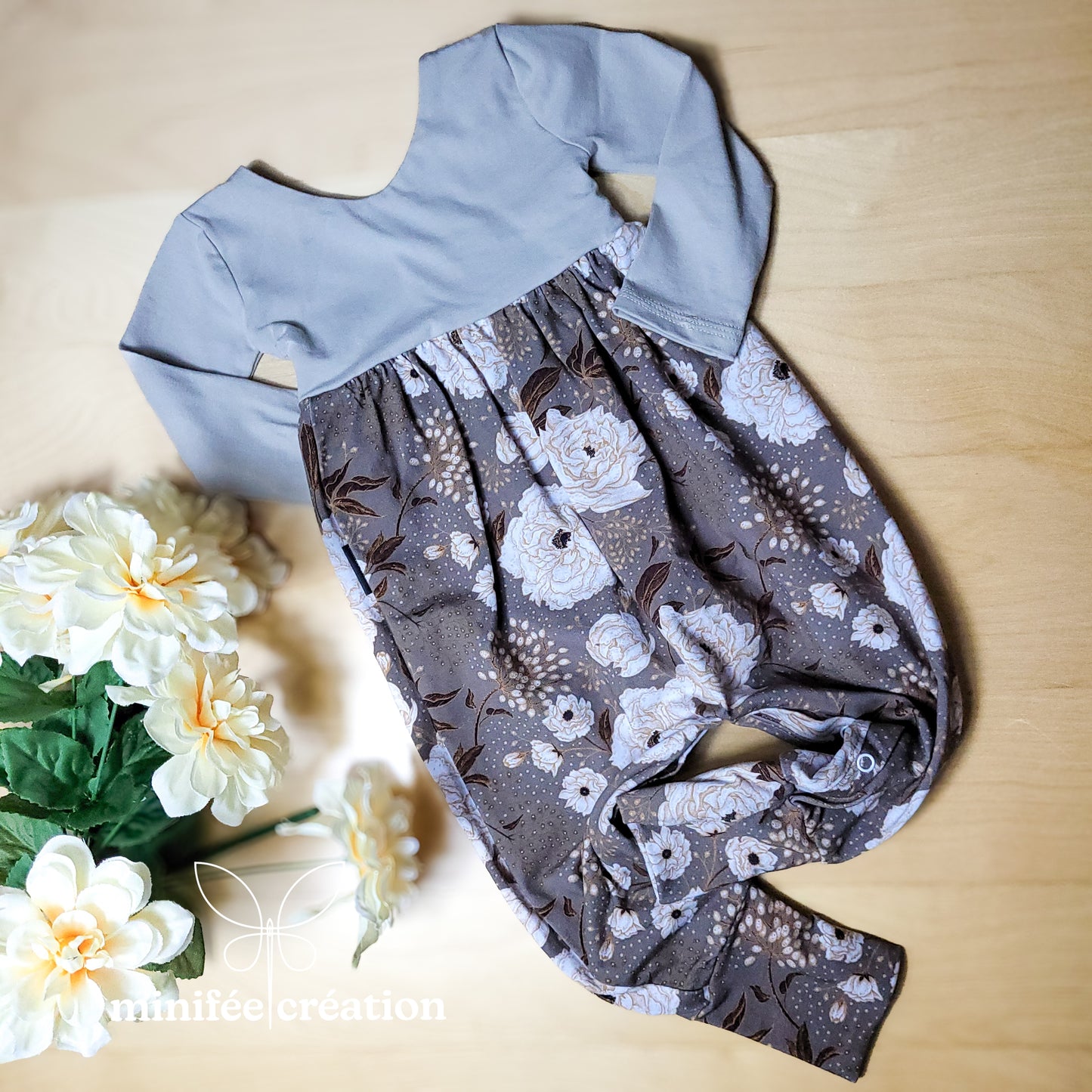 Romper Alice | 6-9 mois, 12-18 mois | Fleurs argentées