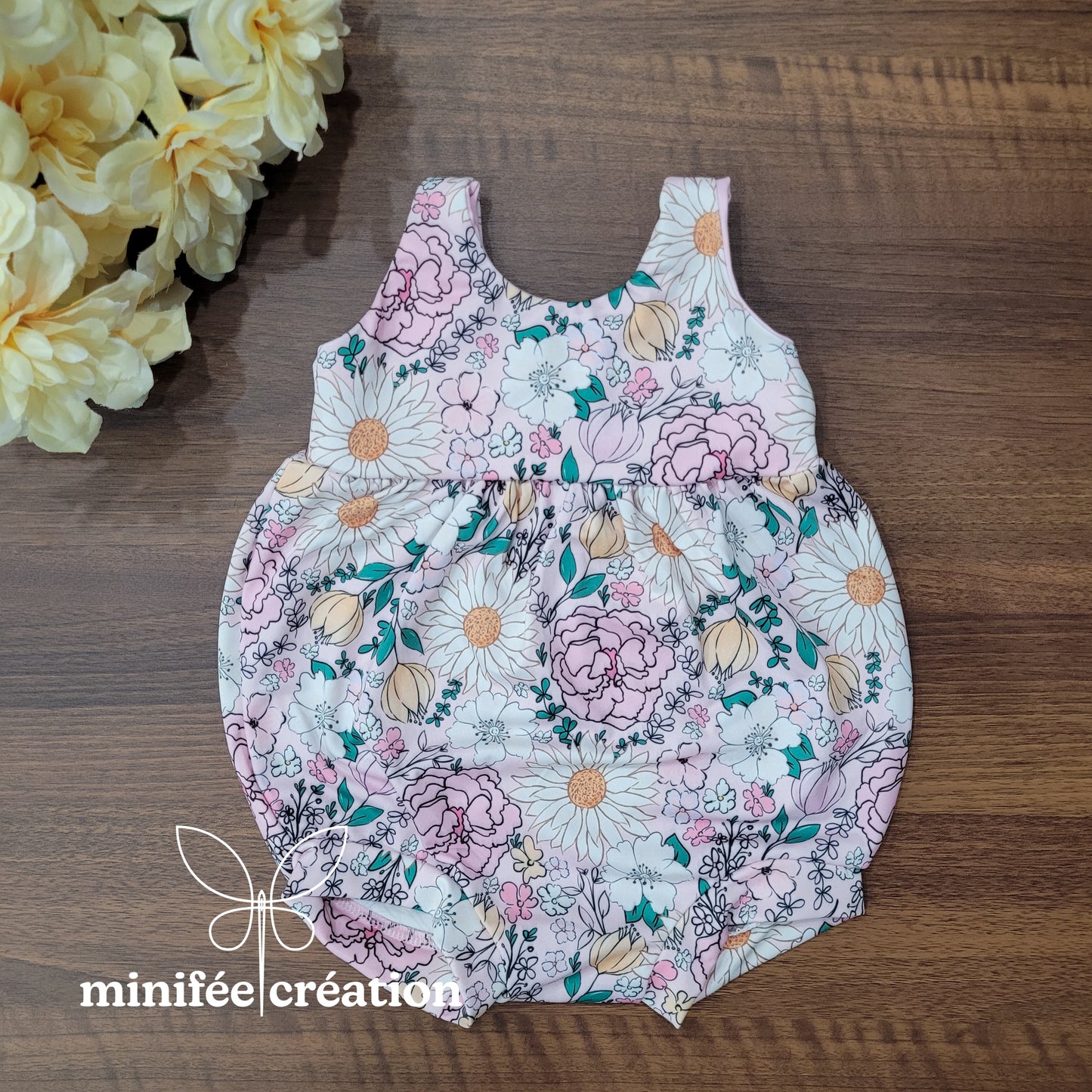 Mini romper fleurs rétro | prêt-à-partir | 3 mois, 6 mois, 9 mois, 12 mois