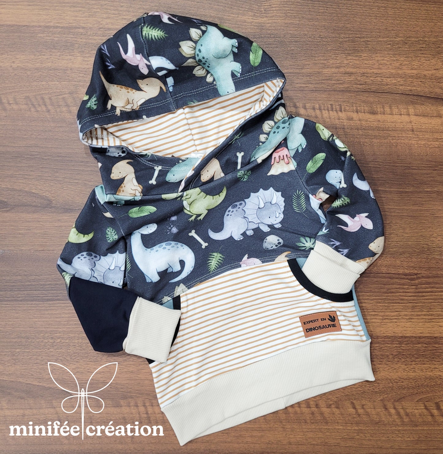 Hoodie évolutif dinos | prêt-à-partir | 1-3 ans